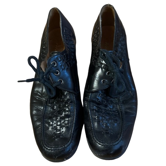 Vintage Black Leather Weaved Loafers Size 8.5 - Picture 2 of 6